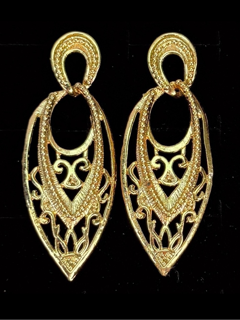 Gorgeous, vintage goldtone, statement pierced earrings